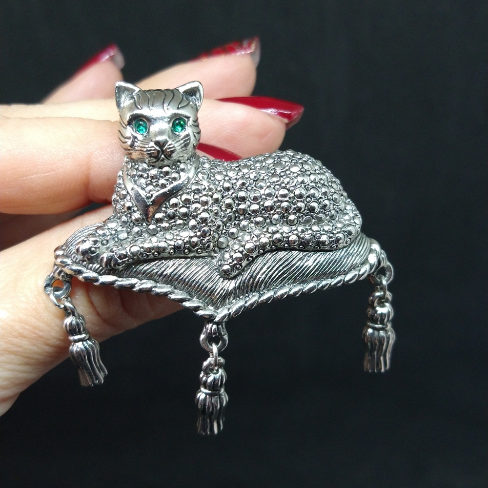 Avon The Regal Cat Brooch Vintage green eyes - Picture 6 of 7